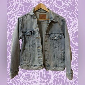 Levi’s Boyfriend Denim Jacket